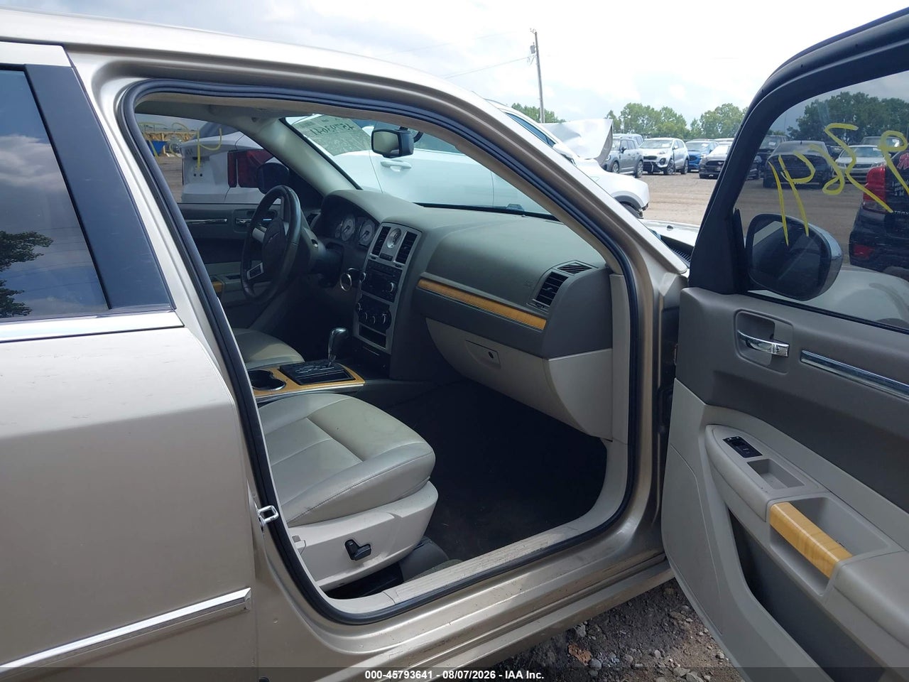2008 CHRYSLER 300 LIMITED · 5/11