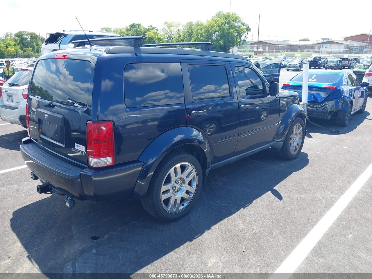 2011 DODGE NITRO HEAT · 4/11