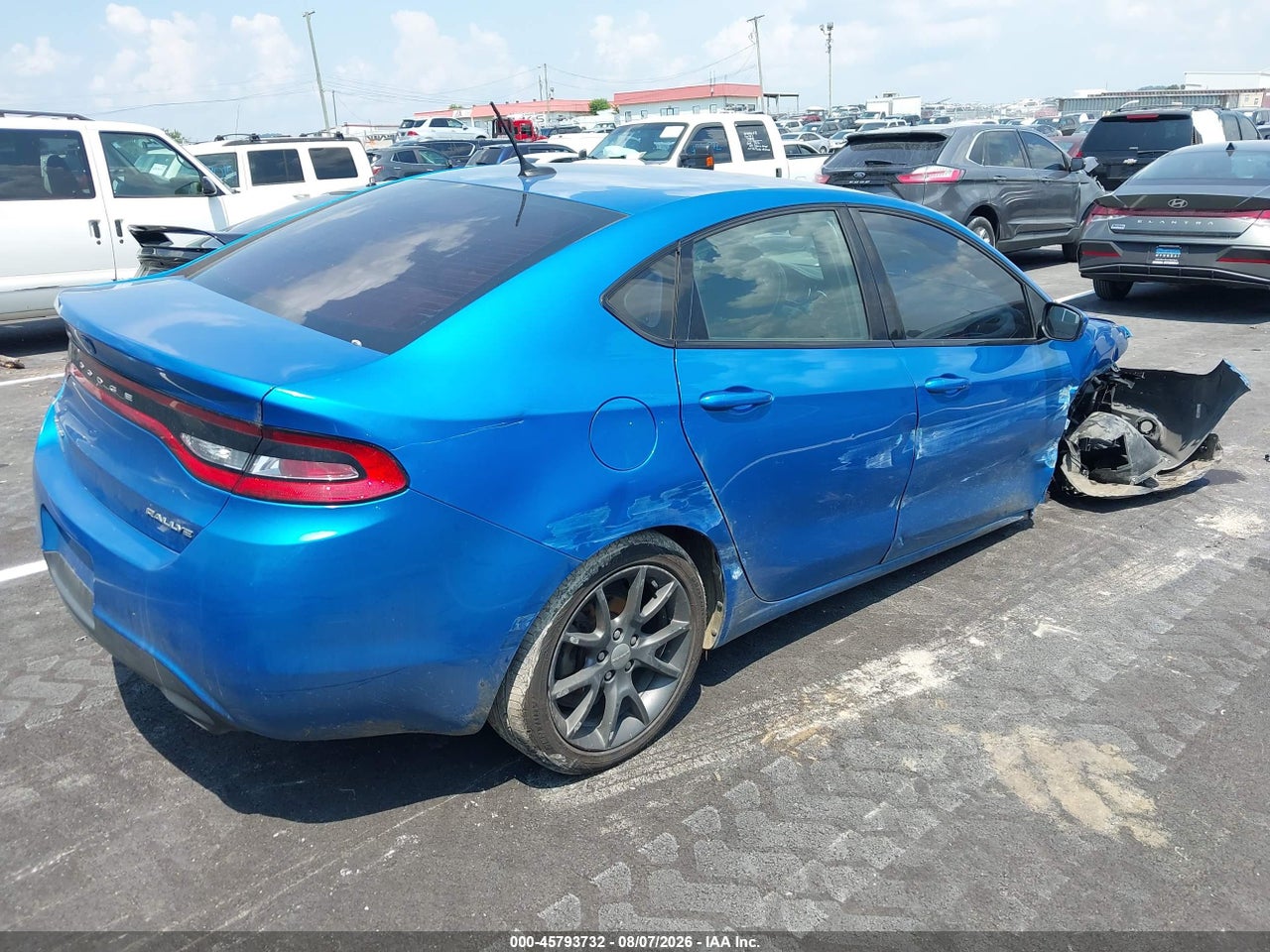 2015 DODGE DART SXT · 4/10