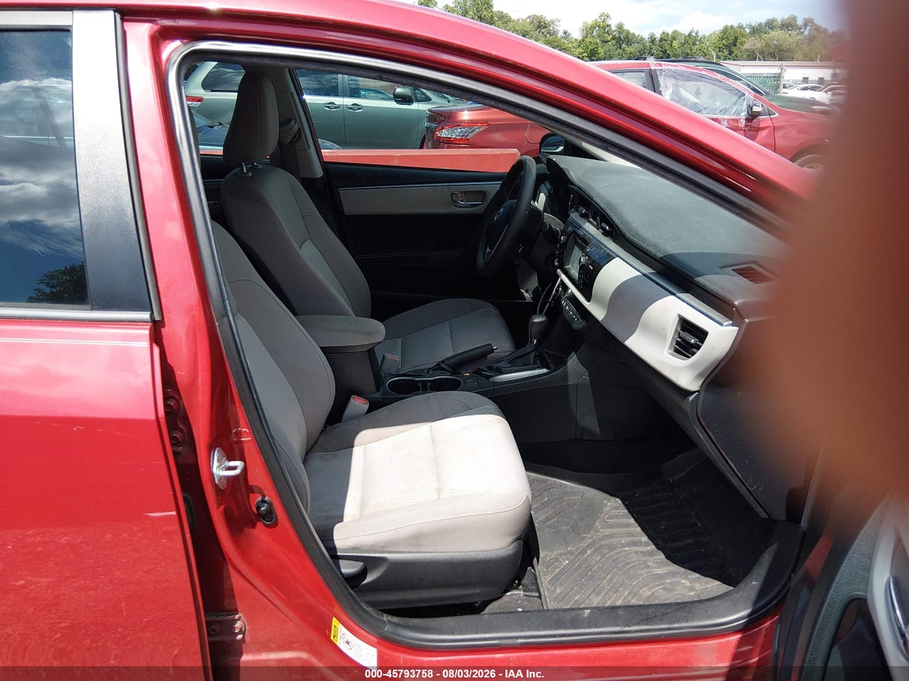 2016 TOYOTA COROLLA LE · 5/11