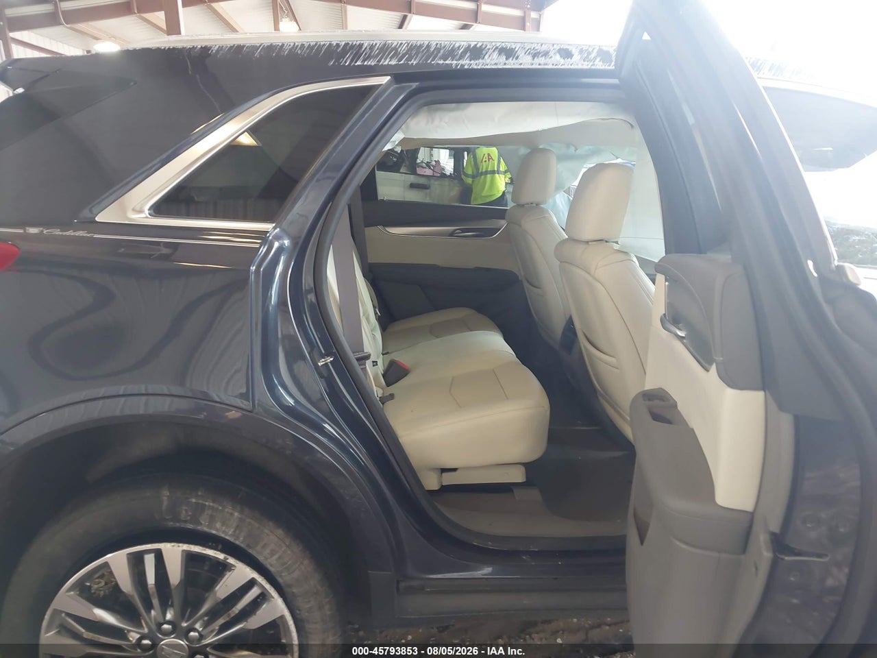 1GYKNCRSXKZ****** · 2019 CADILLAC XT5 LUXURY · 8/10