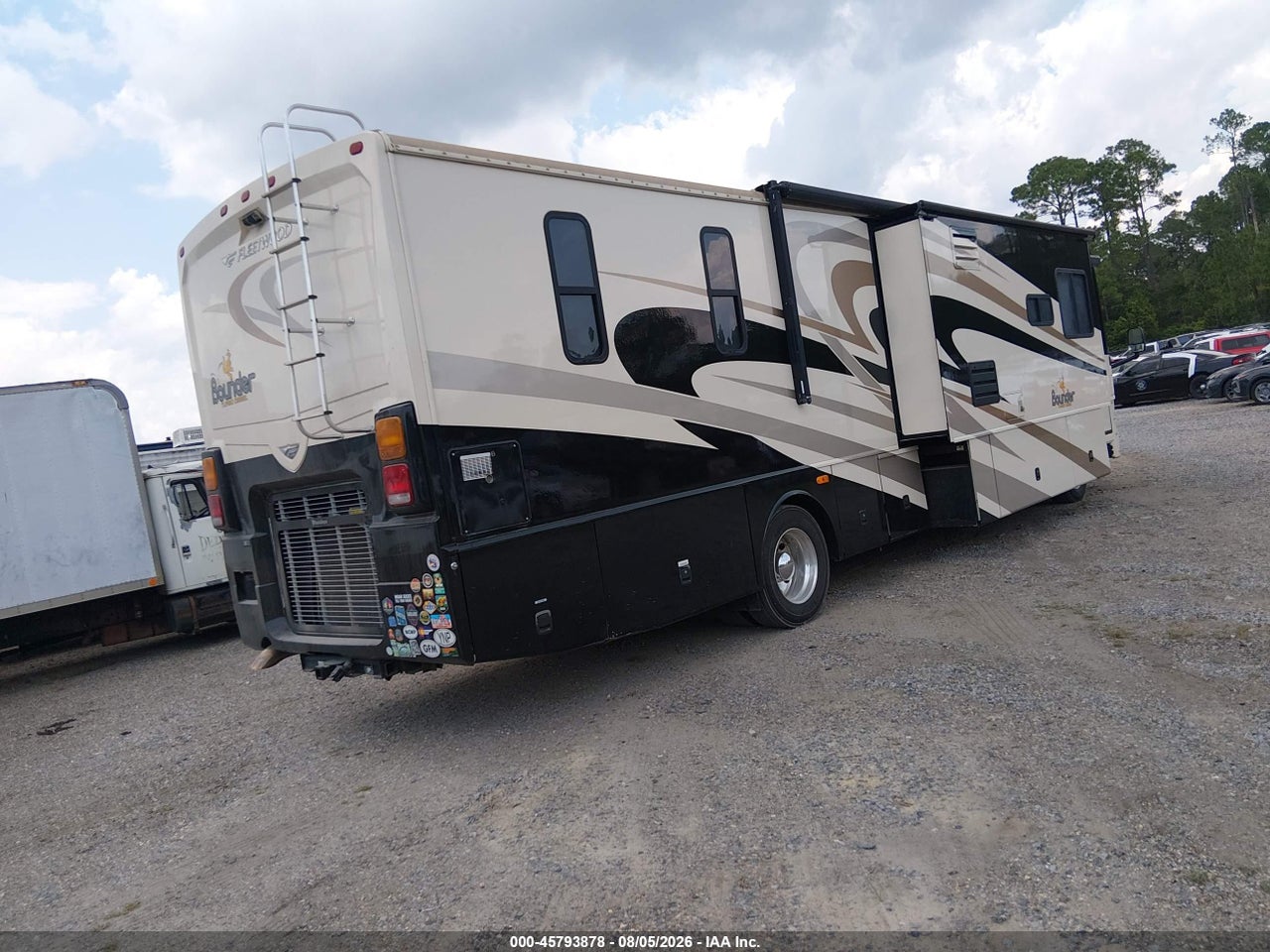 2007 FREIGHTLINER CHASSIS X LINE MOTOR HOME · 4/11