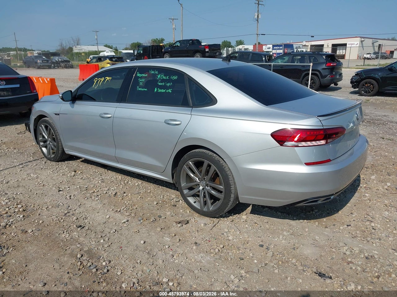 2020 VOLKSWAGEN PASSAT 2.0T R-LINE · 3/11