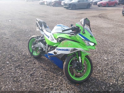 ML5ZXCS17RD****** · 2024 KAWASAKI ZX400 S