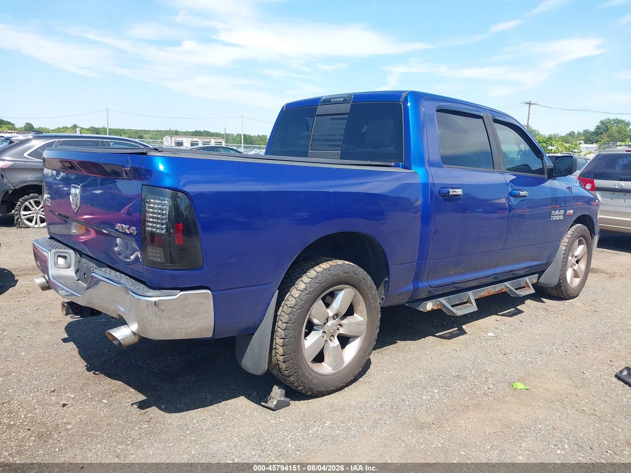 2015 RAM 1500   · 4/11