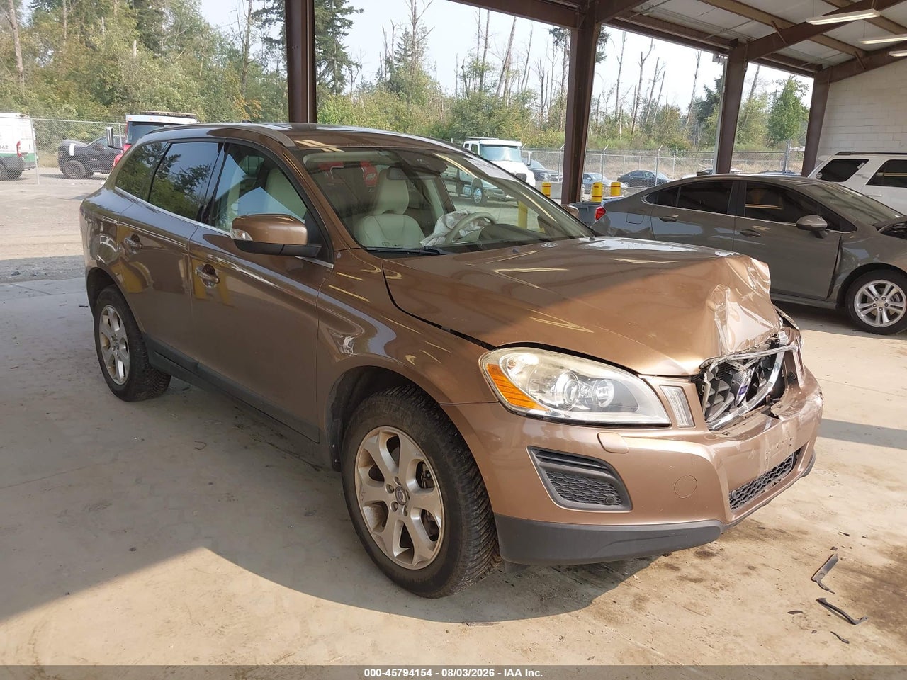 YV4940DZ4D2****** · 2013 VOLVO XC60 3.2 PREMIER PLUS