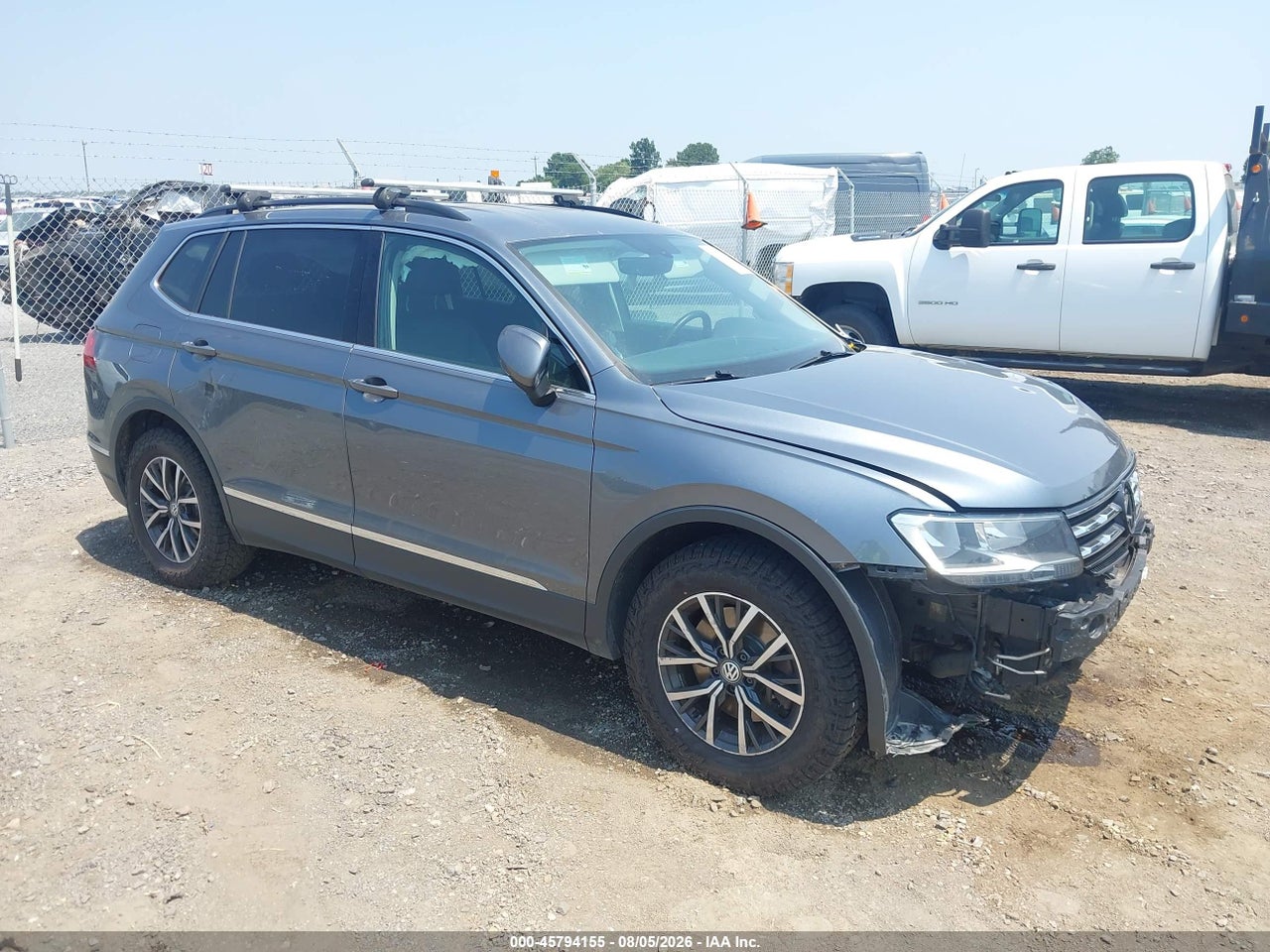 3VV2B7AX6LM****** · 2020 VOLKSWAGEN TIGUAN 2.0T SE/2.0T SE R-LINE BLACK/2.0T SEL