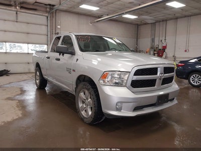 1C6RR7FT8KS****** · 2019 RAM 1500 CLASSIC EXPRESS  4X4 6'4 BOX