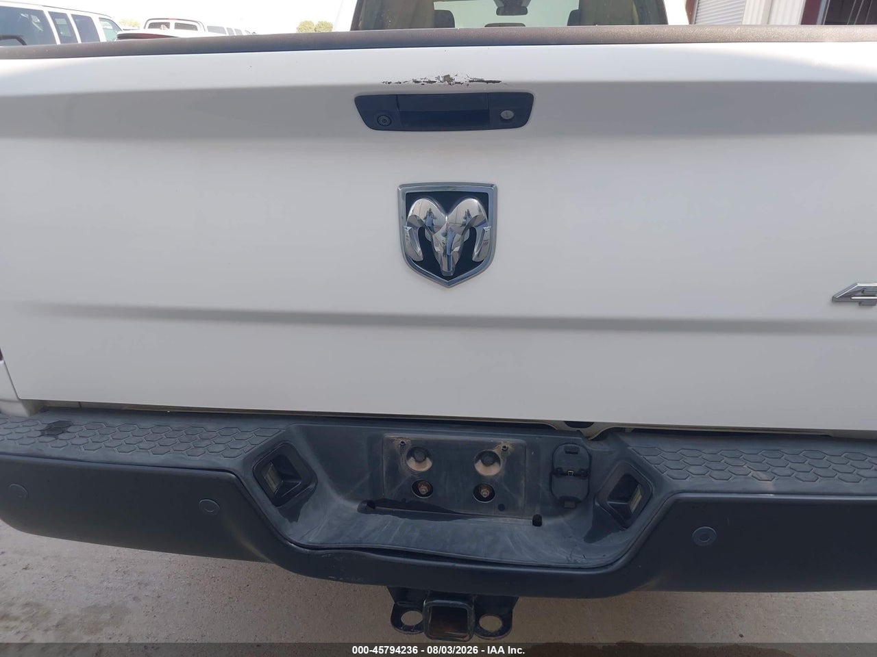 2017 RAM 2500 TRADESMAN  4X4 8' BOX · 6/11