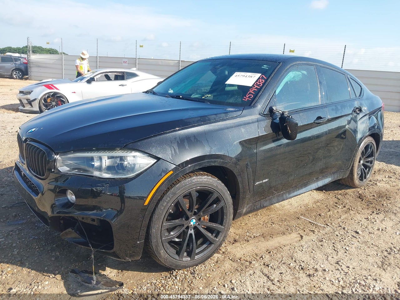 2017 BMW X6 XDRIVE35I · 2/11