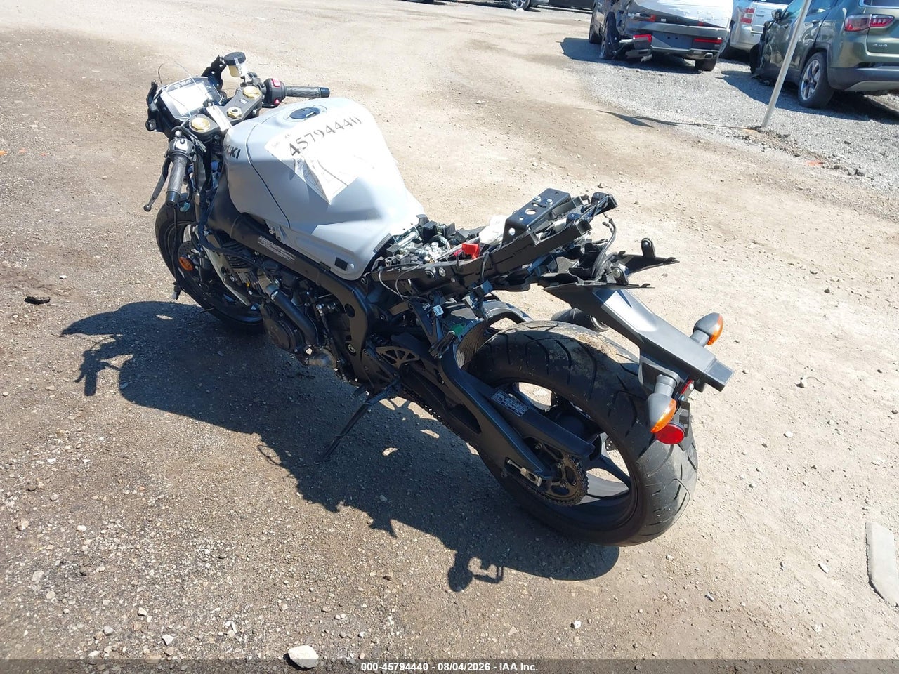 2022 SUZUKI GSX-R1000   · 3/11