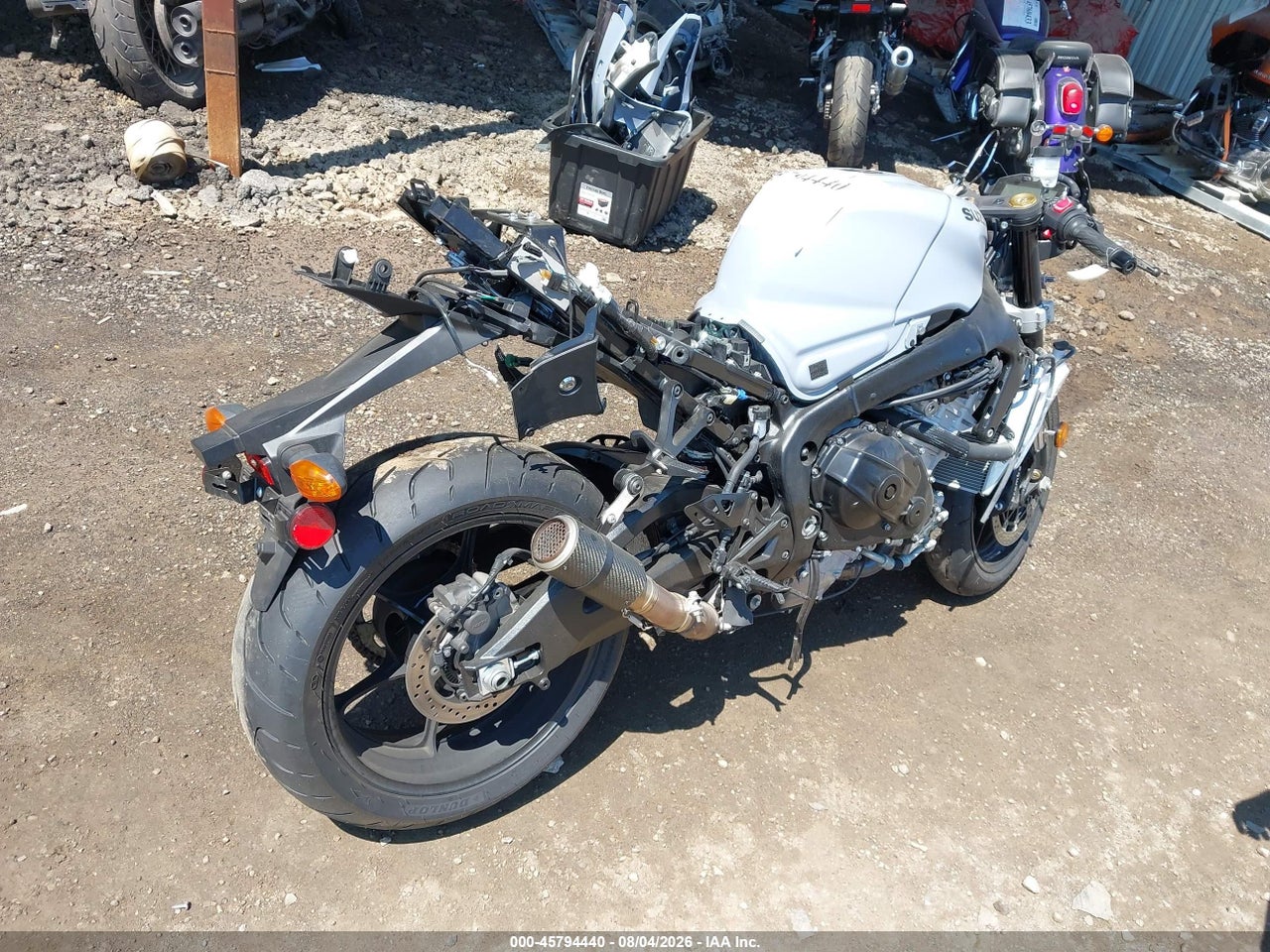 2022 SUZUKI GSX-R1000   · 4/11