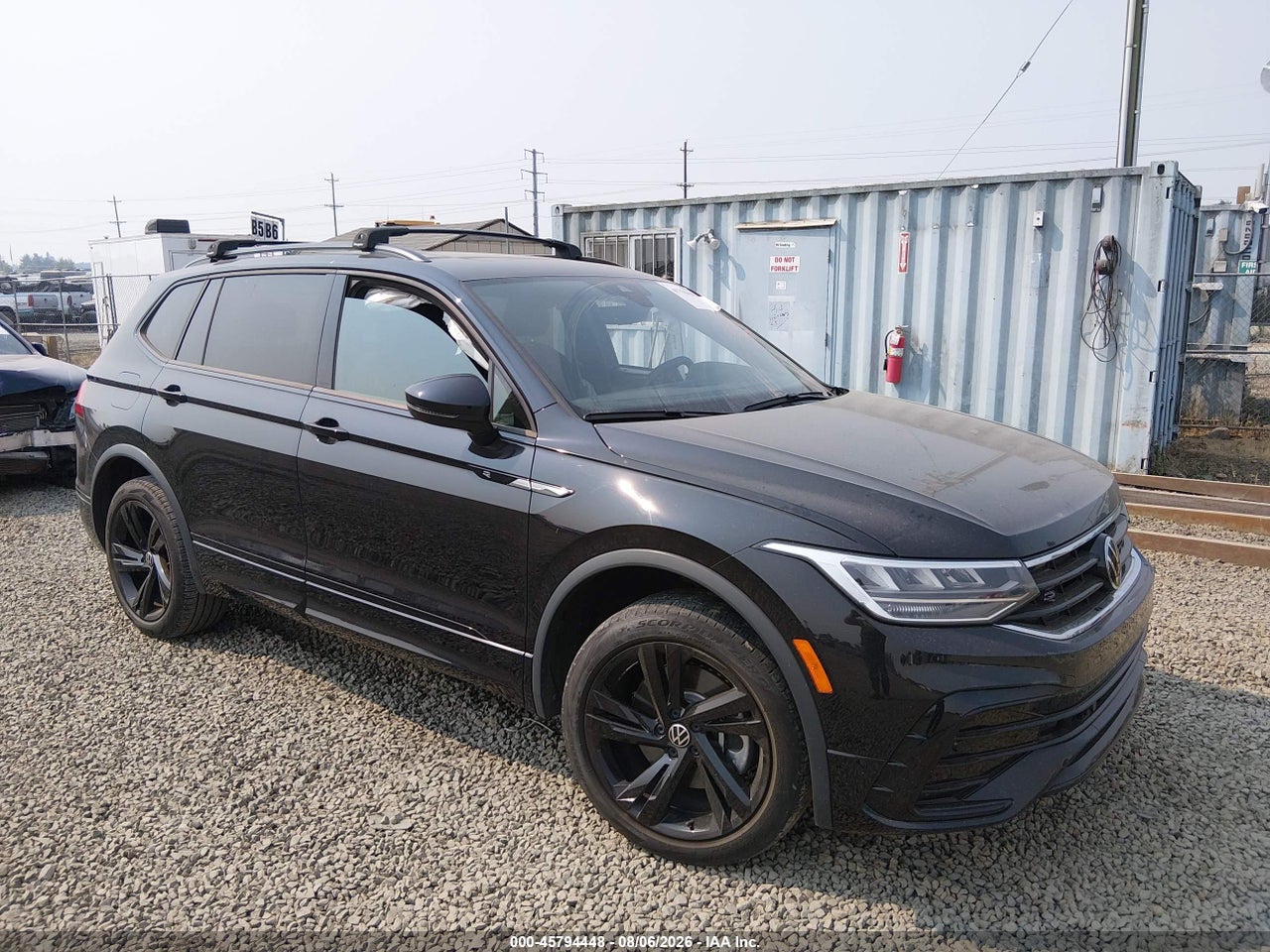 3VVCB7AX7PM****** · 2023 VOLKSWAGEN TIGUAN 2.0T SE R-LINE BLACK