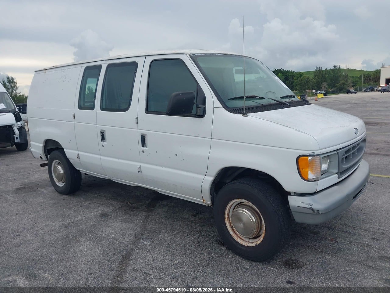 1FTNE2424YH****** · 2000 FORD E-250 COMMERCIAL