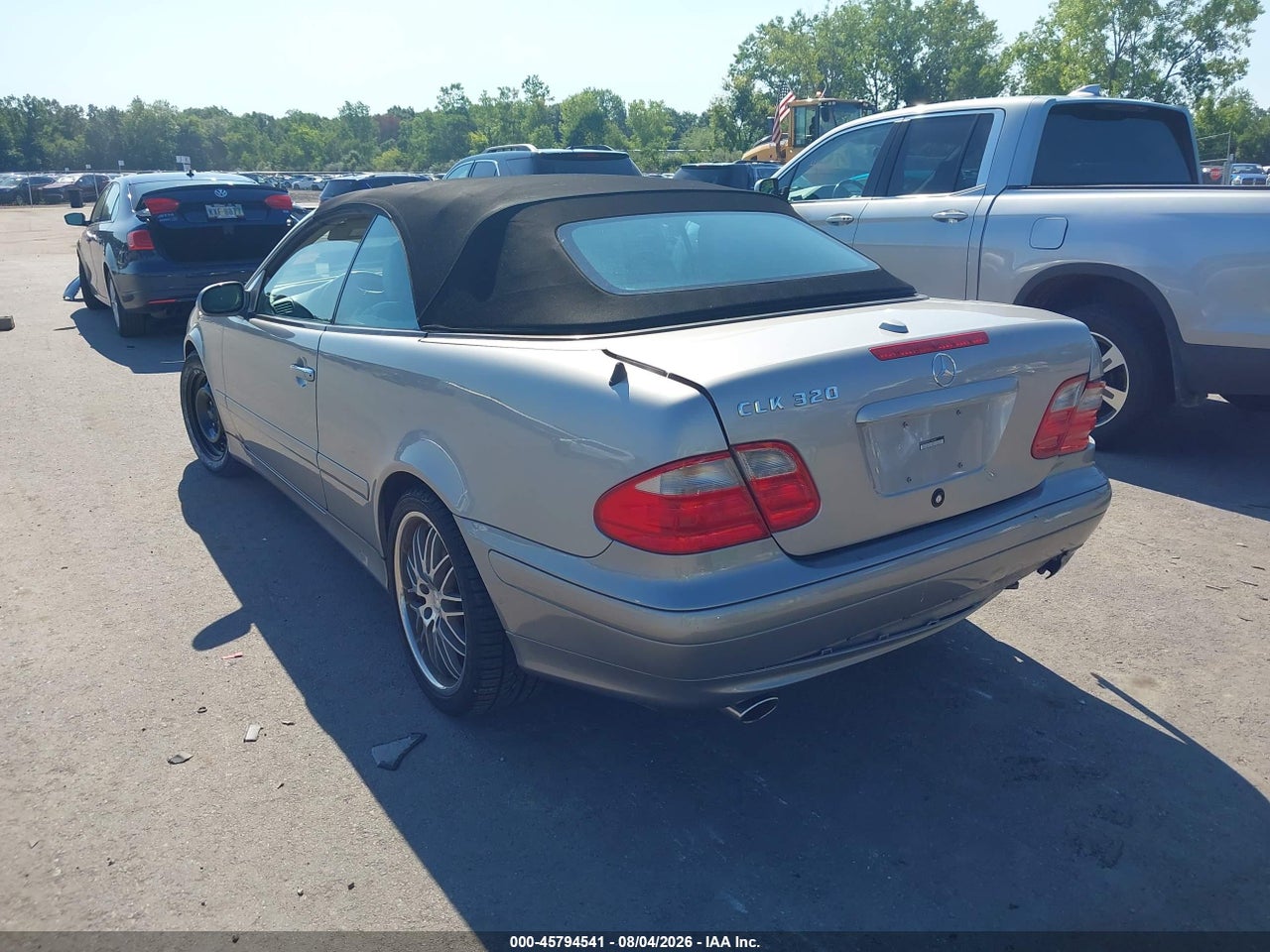 WDBLK65G63T****** · 2003 MERCEDES-BENZ CLK 320   · 3/11