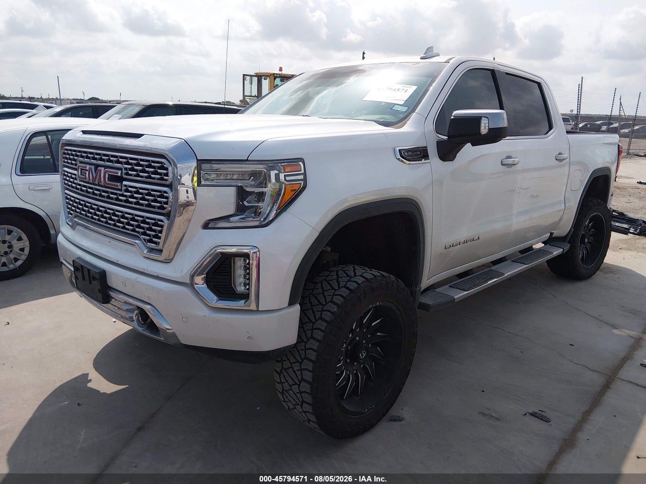 2020 GMC SIERRA 1500 4WD  SHORT BOX DENALI · 2/11
