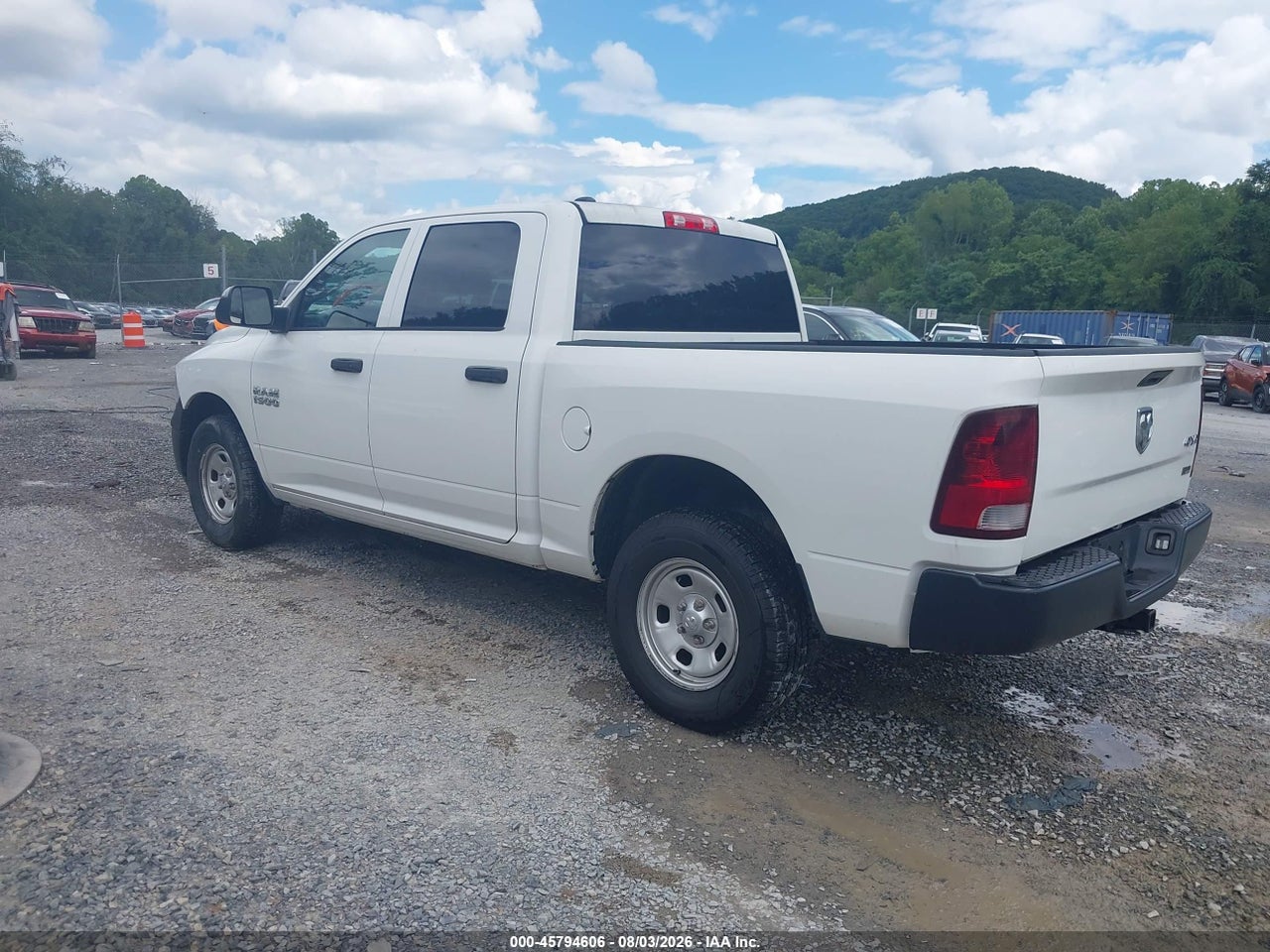 2017 RAM 1500 TRADESMAN  4X4 5'7 BOX · 3/11