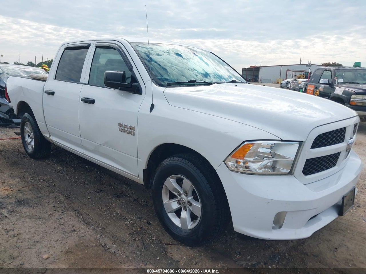 1C6RR6KG0HS****** · 2017 RAM 1500 EXPRESS  4X2 5'7 BOX