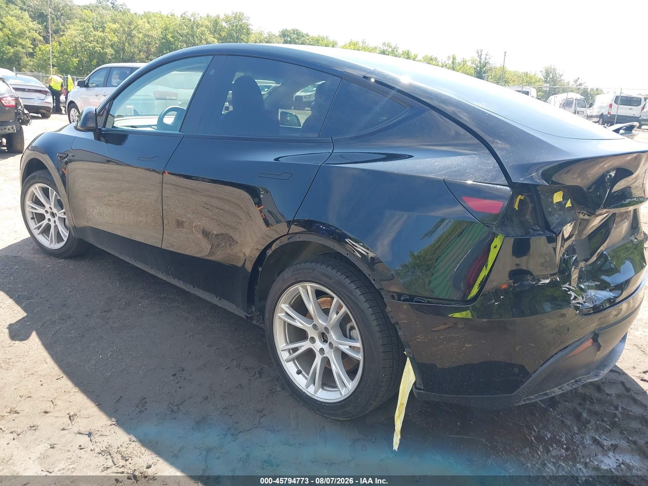 2023 TESLA MODEL Y   · 3/11