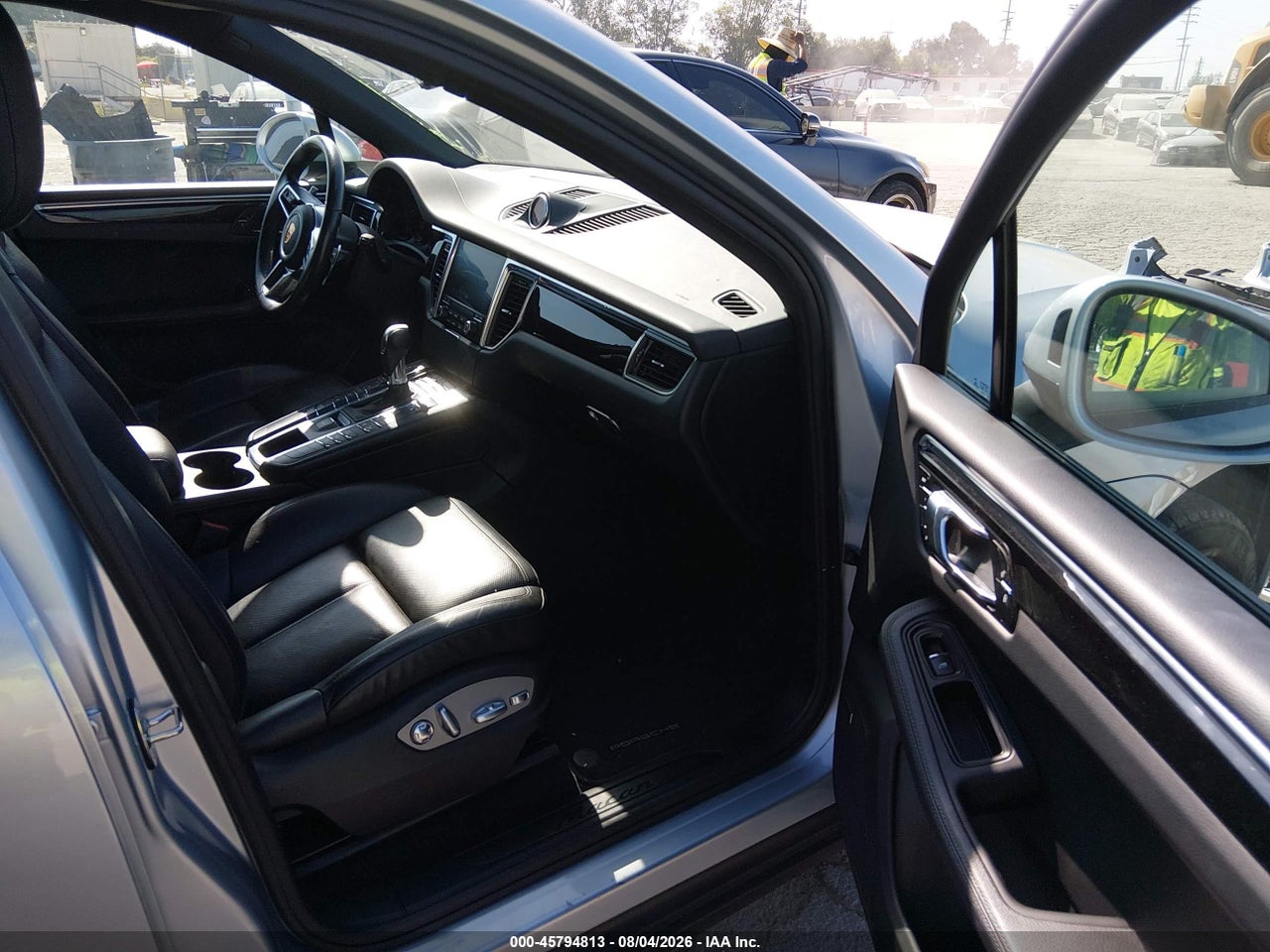 2018 PORSCHE MACAN   · 5/11