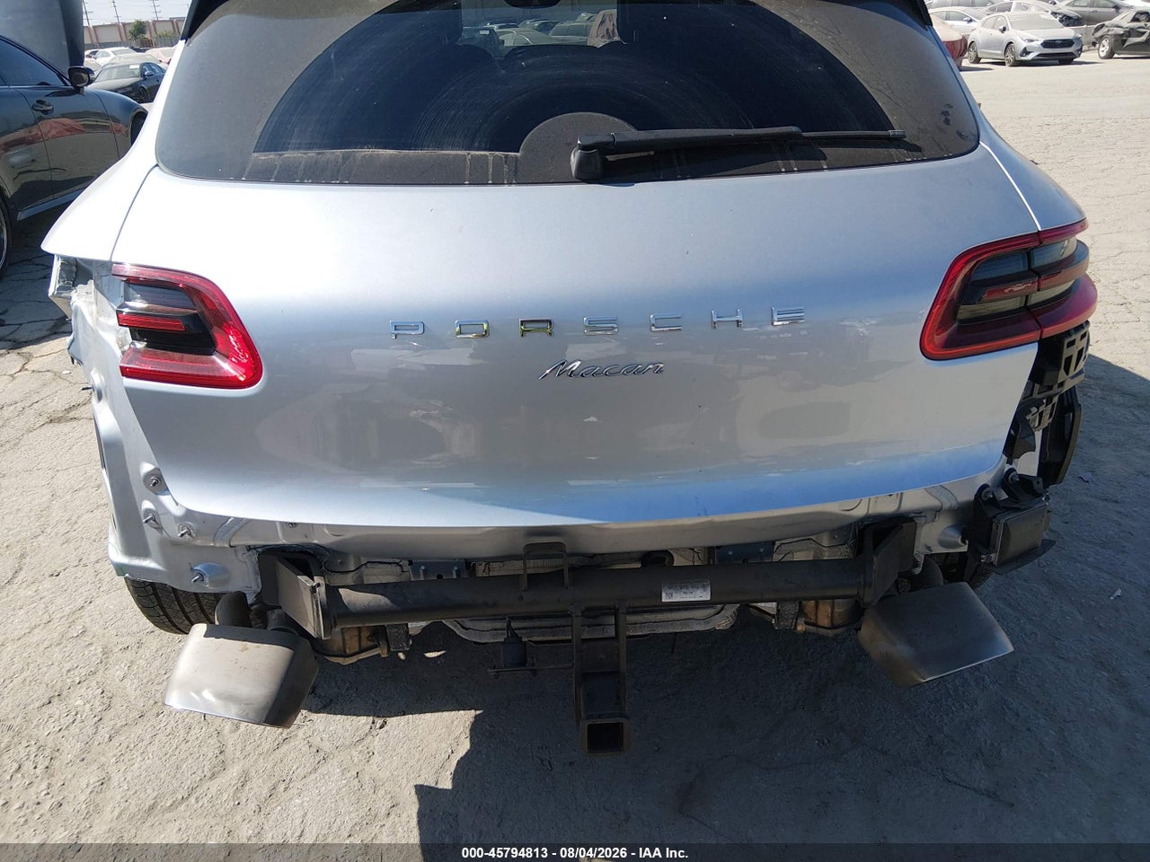 2018 PORSCHE MACAN   · 6/11