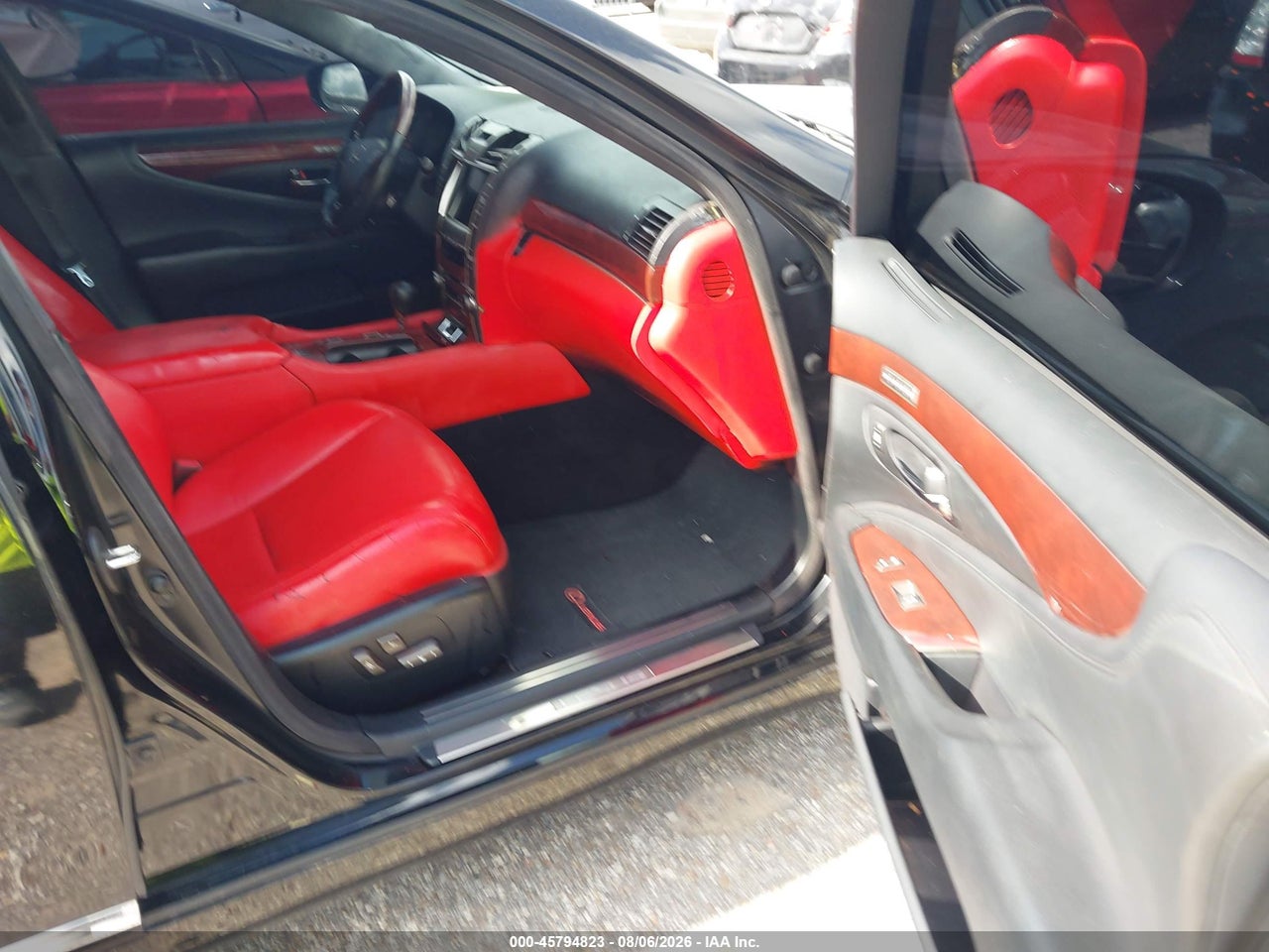 2009 LEXUS LS 460 · 5/11