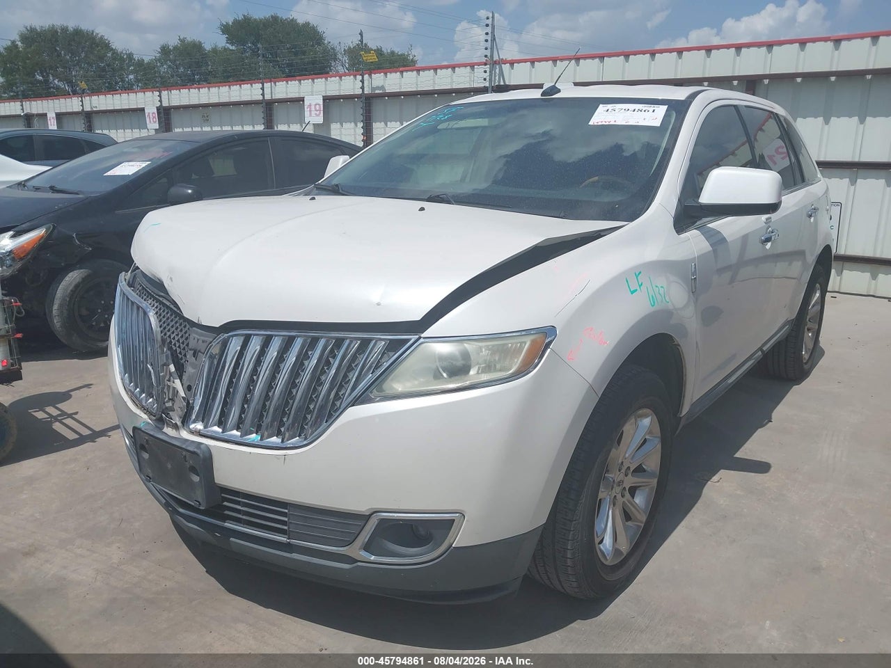 2011 LINCOLN MKX · 2/11