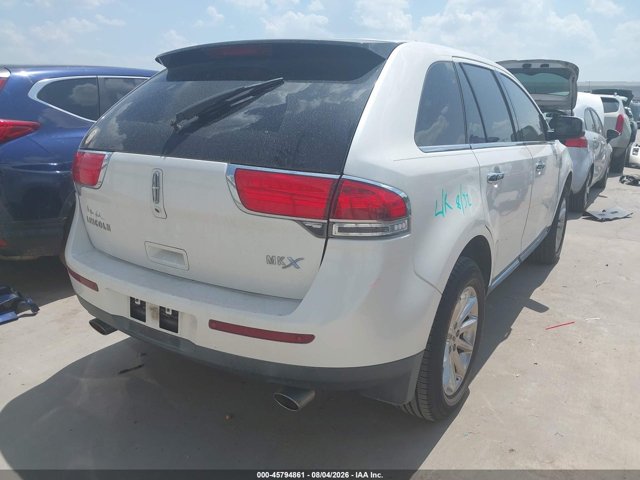 2011 LINCOLN MKX · 4/11