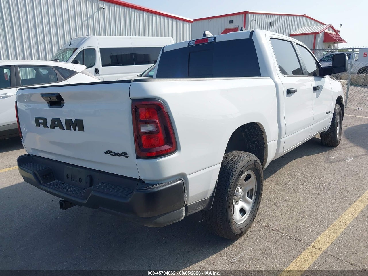 2025 RAM 1500   · 4/11