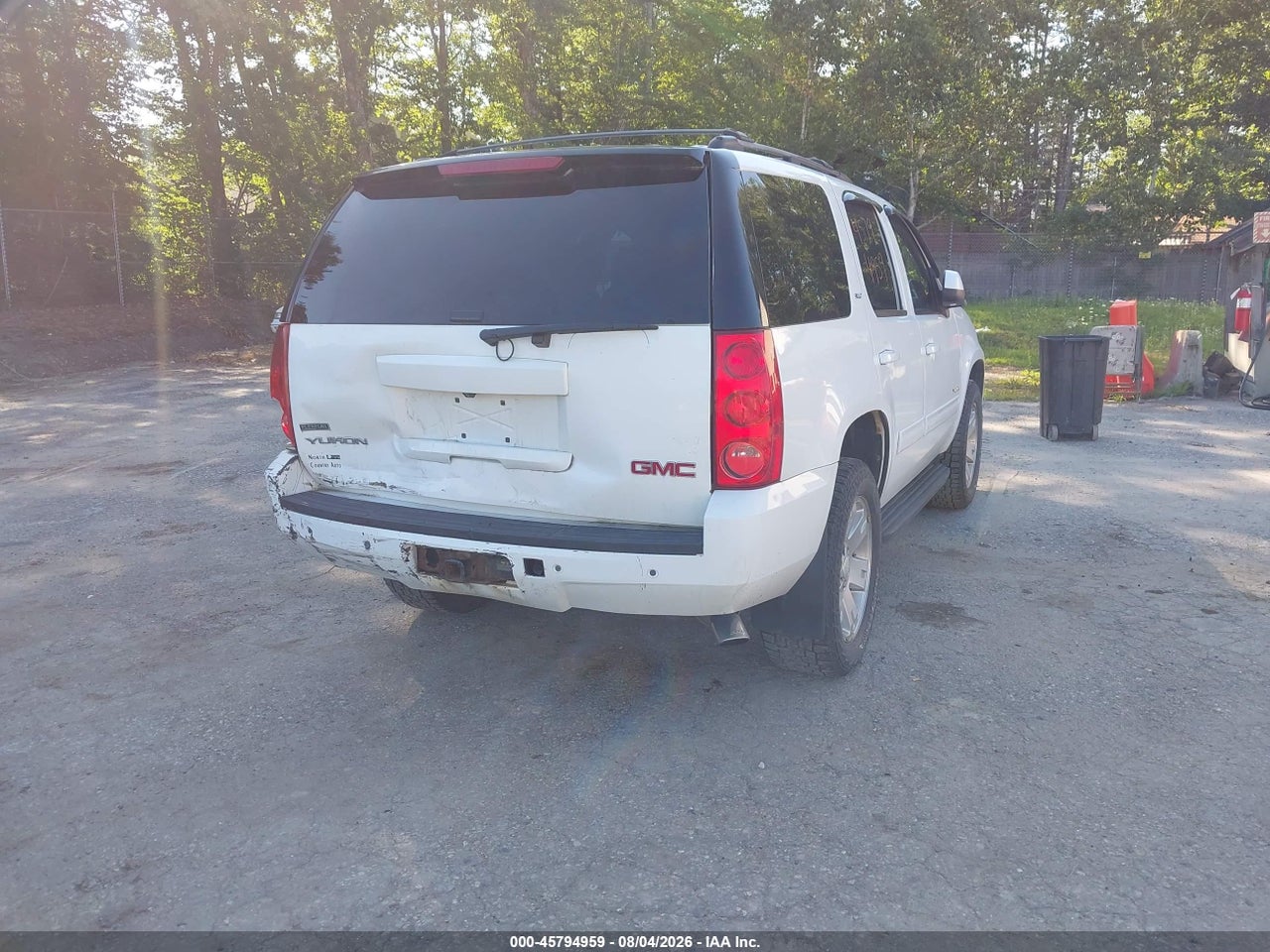 2012 GMC YUKON SLT · 4/11