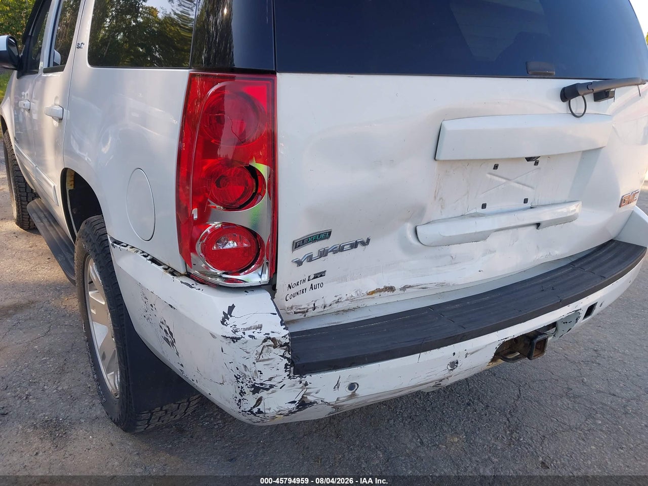 2012 GMC YUKON SLT · 6/11