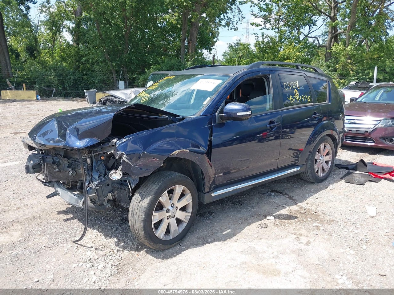 2011 MITSUBISHI OUTLANDER SE · 2/11