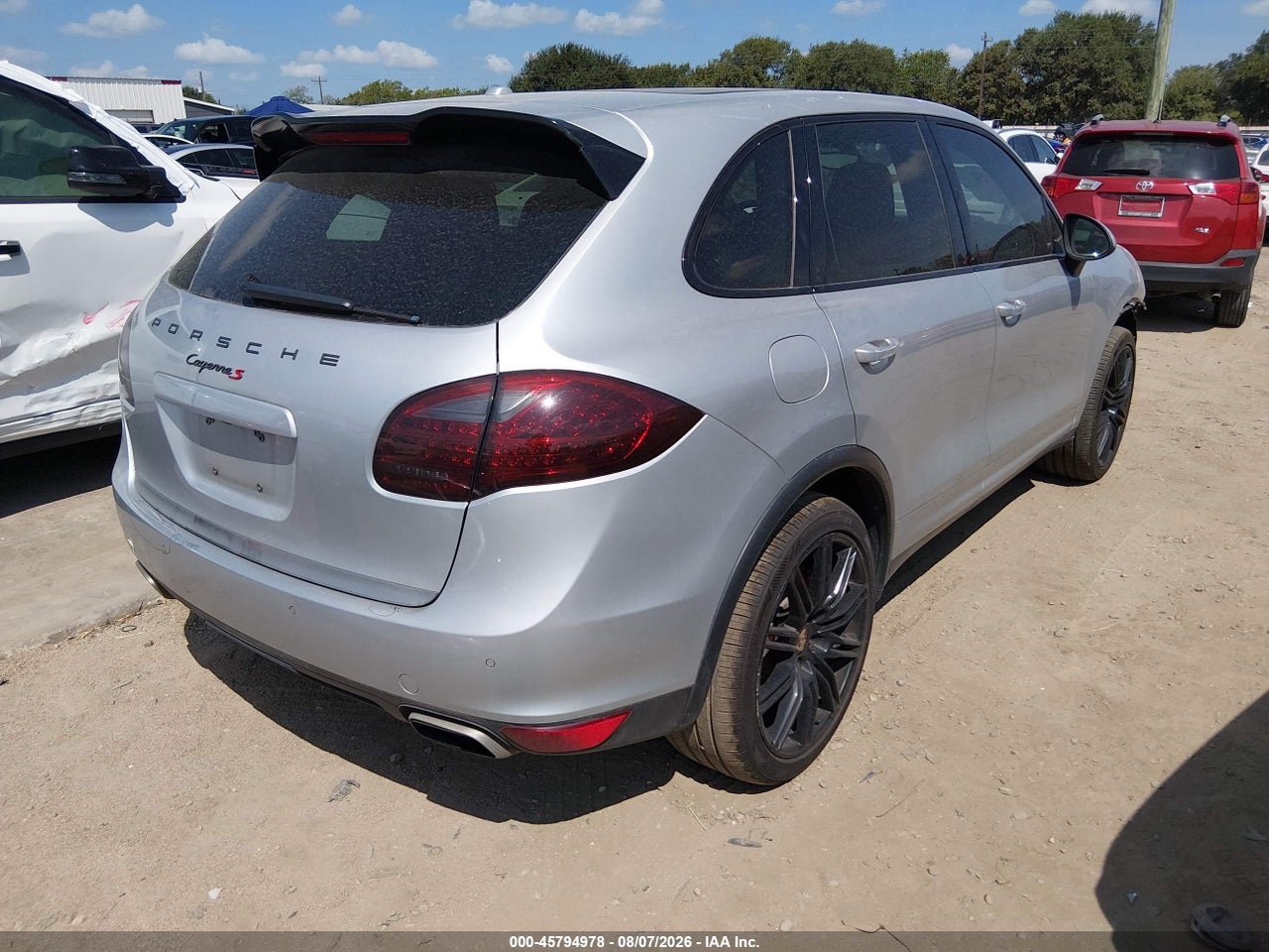 2012 PORSCHE CAYENNE S · 4/11