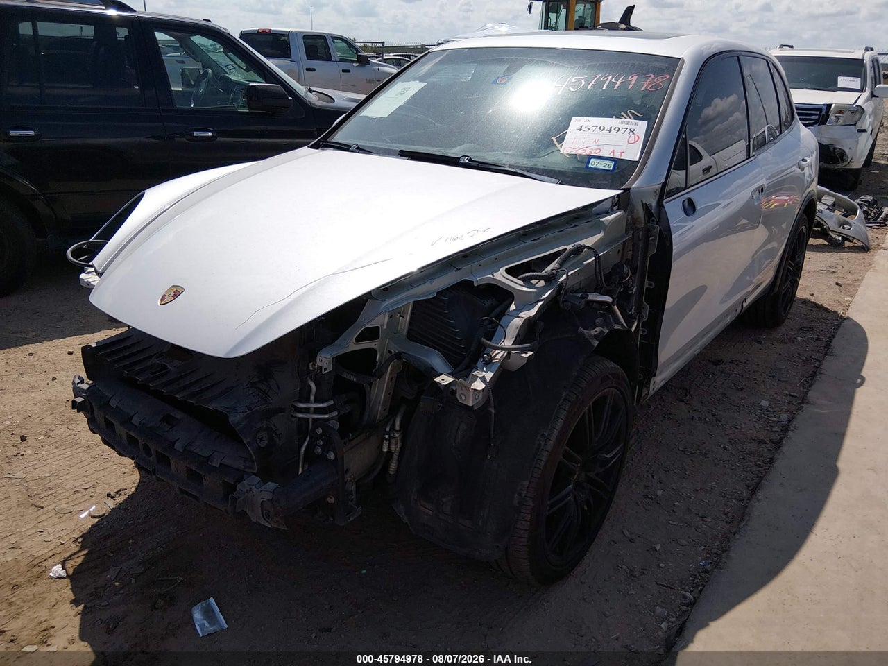 2012 PORSCHE CAYENNE S · 2/11