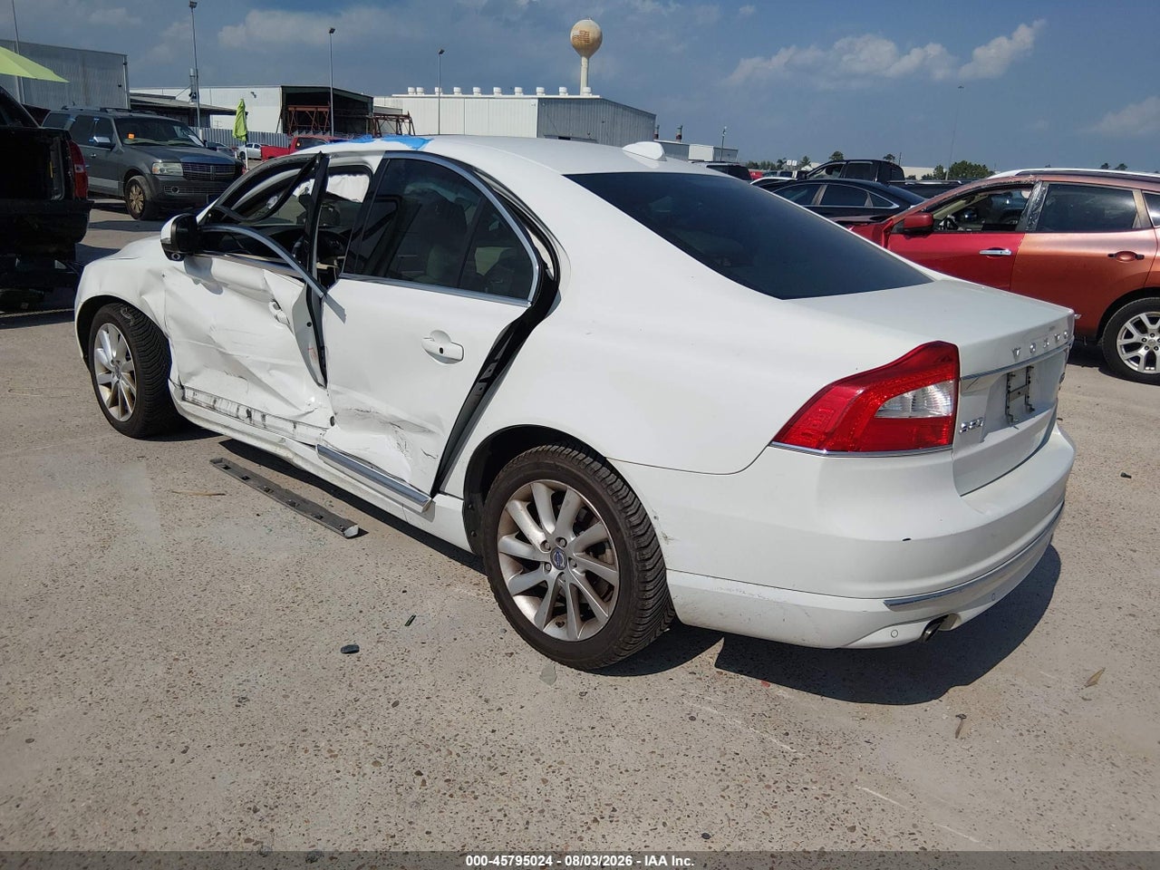 2015 VOLVO S80 T5 PLATINUM · 3/11