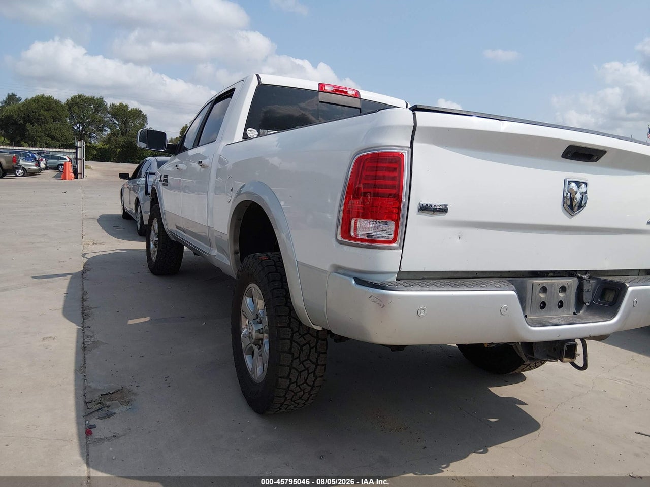2015 RAM 2500 LARAMIE · 3/11
