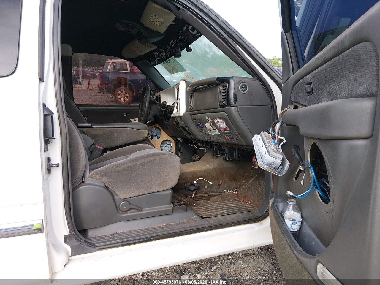 2003 GMC SIERRA 1500 SLE · 5/11