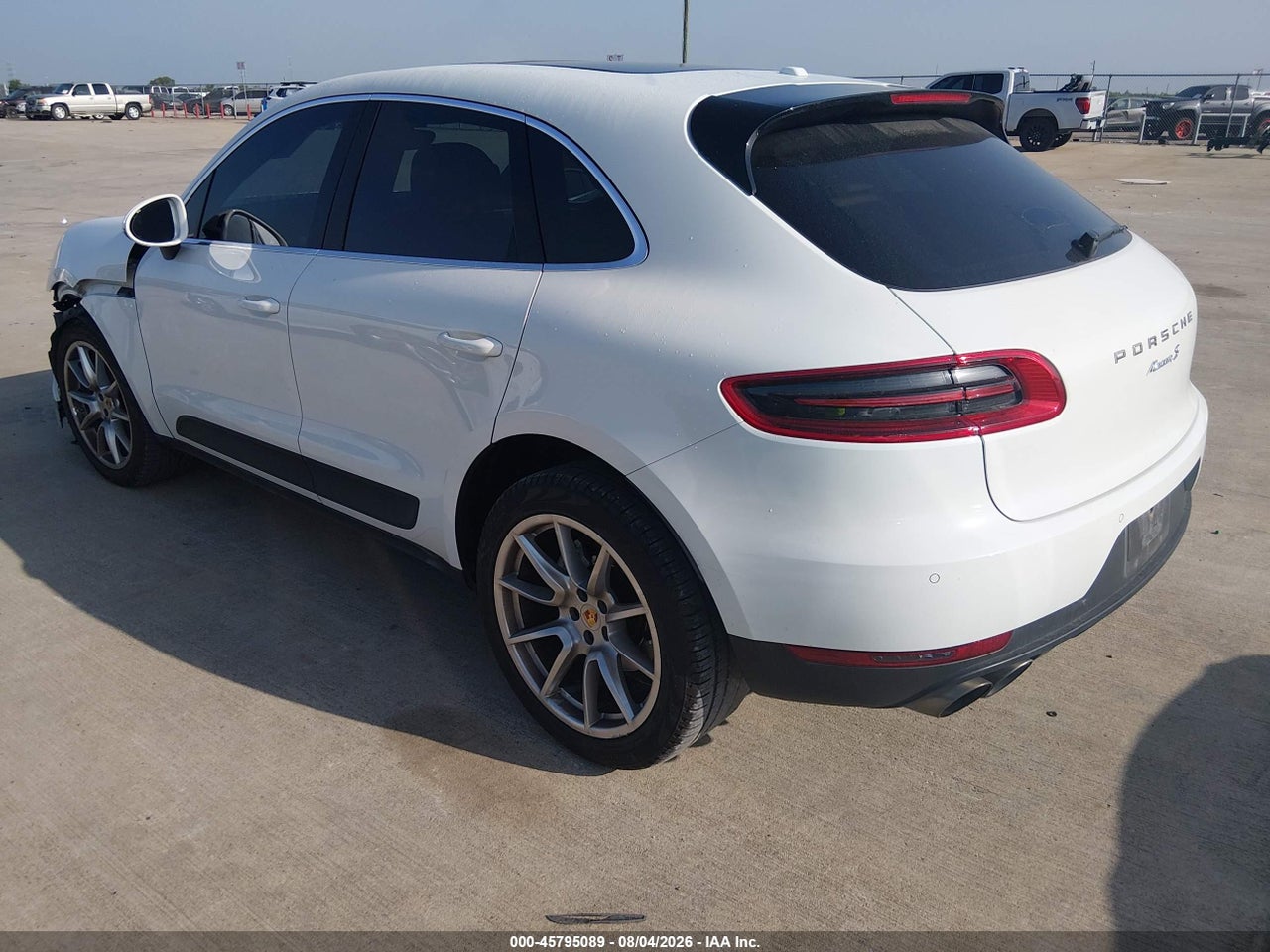 2017 PORSCHE MACAN S · 3/11