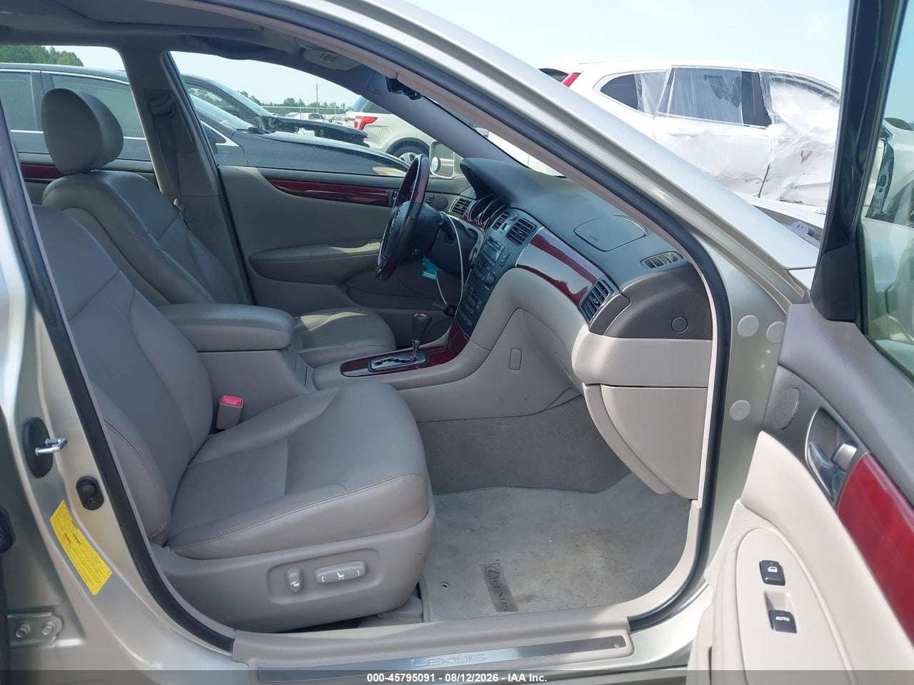 2004 LEXUS ES 330 · 5/11