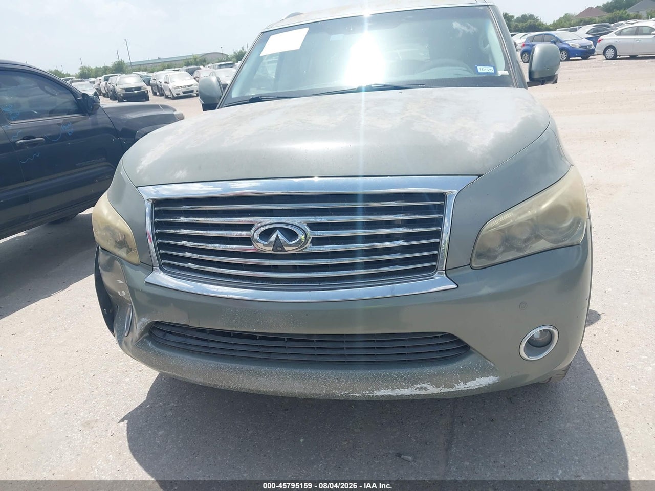 2011 INFINITI QX56 · 6/11