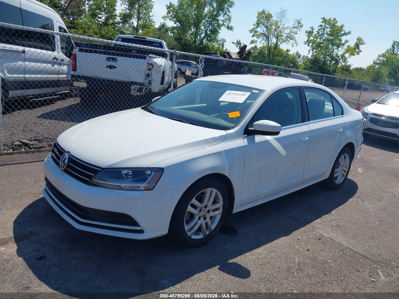 2017 VOLKSWAGEN JETTA 1.4T S · 2/11