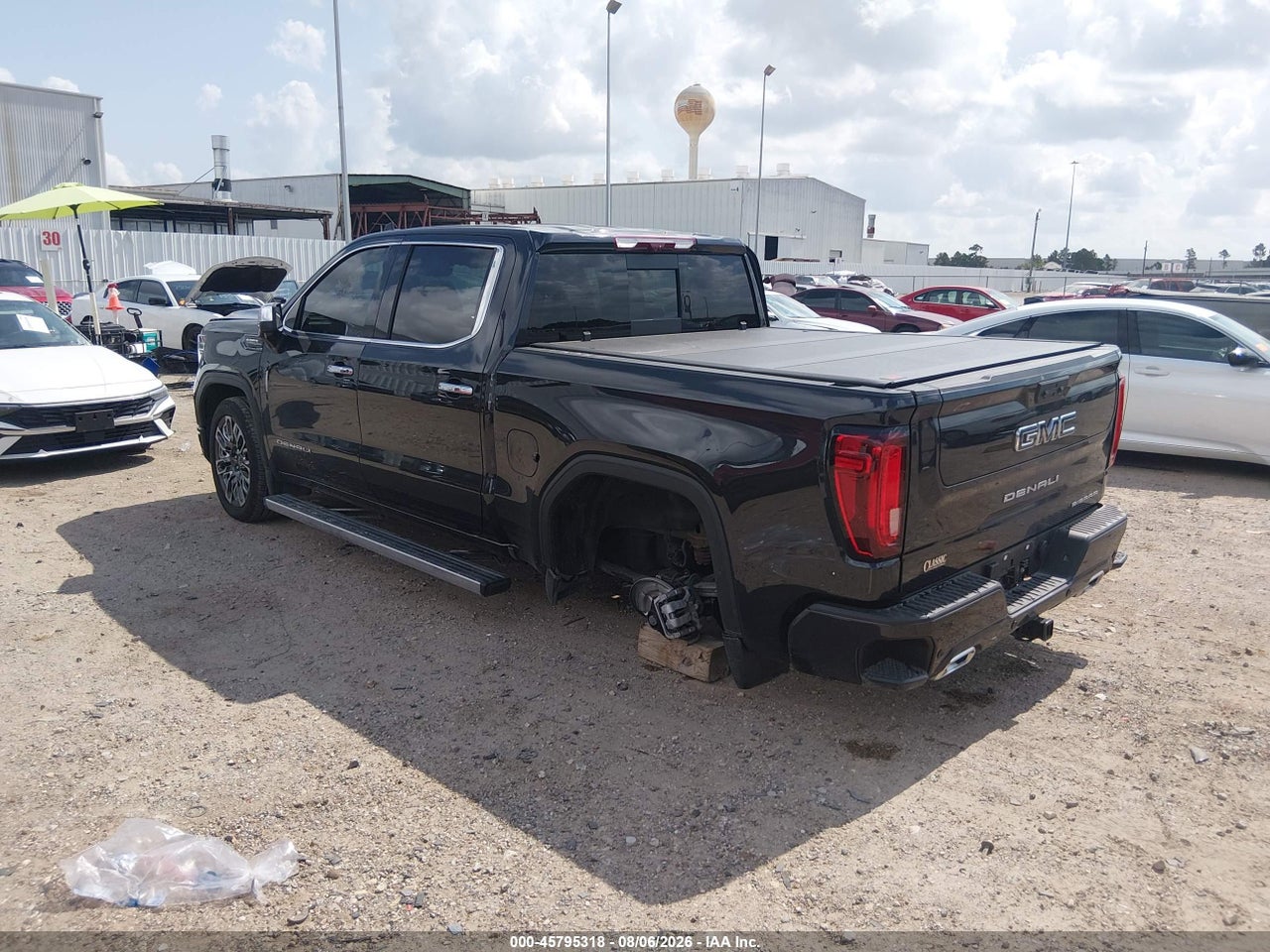 2026 GMC SIERRA 1500 , SHORT BED, DENALI ULTIMATE, 4WD · 3/10