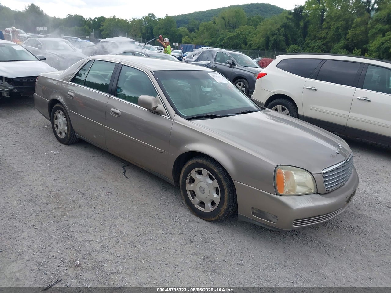 1G6KD54Y72U****** · 2002 CADILLAC DEVILLE