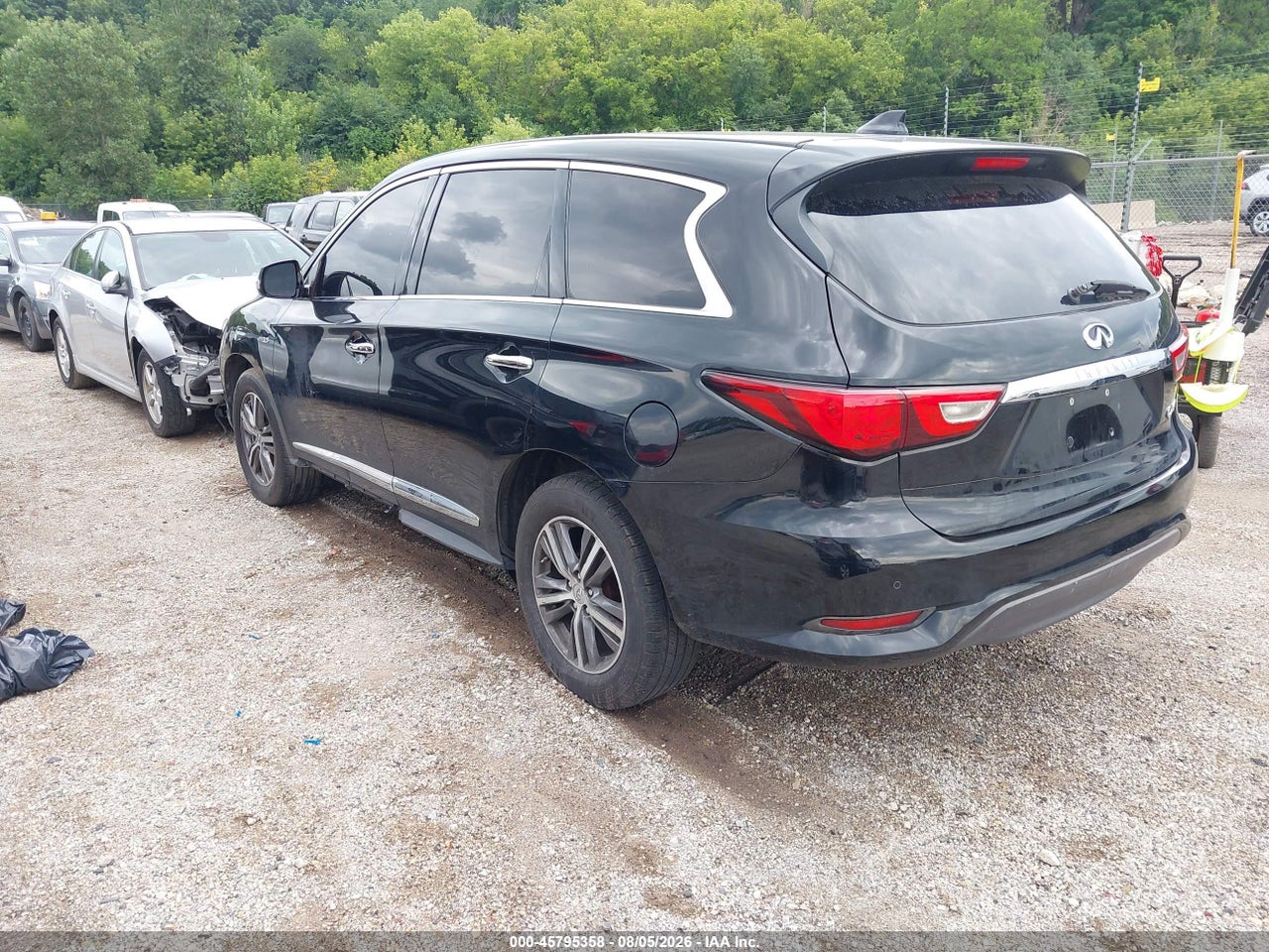 2016 INFINITI QX60 · 3/11