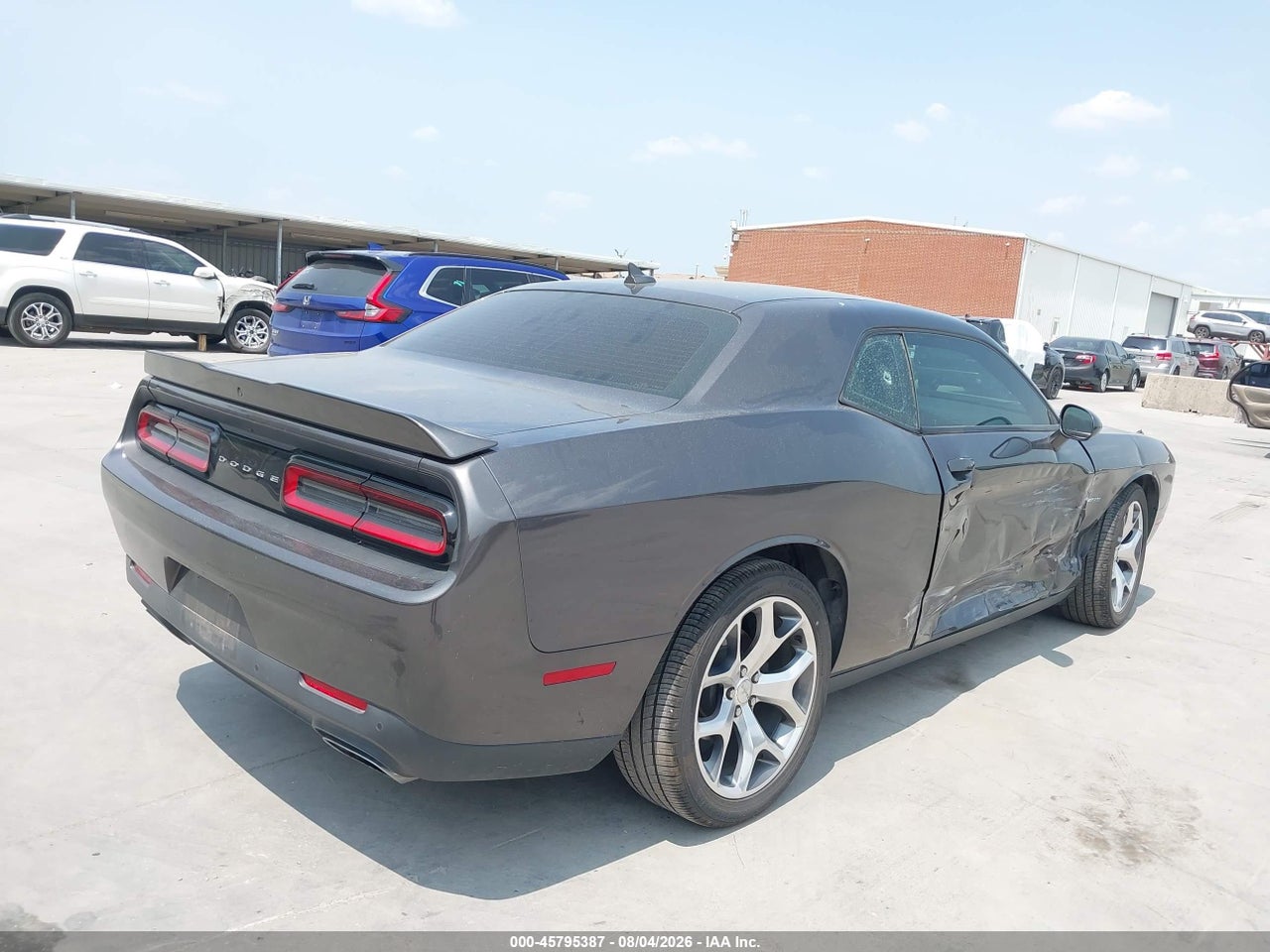 2016 DODGE CHALLENGER R/T PLUS · 4/11