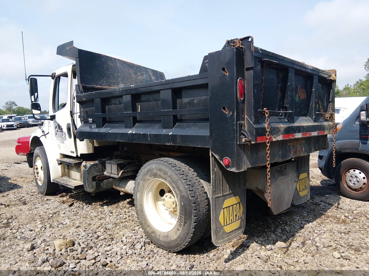 2012 FREIGHTLINER M2 106 MEDIUM DUTY · 3/10