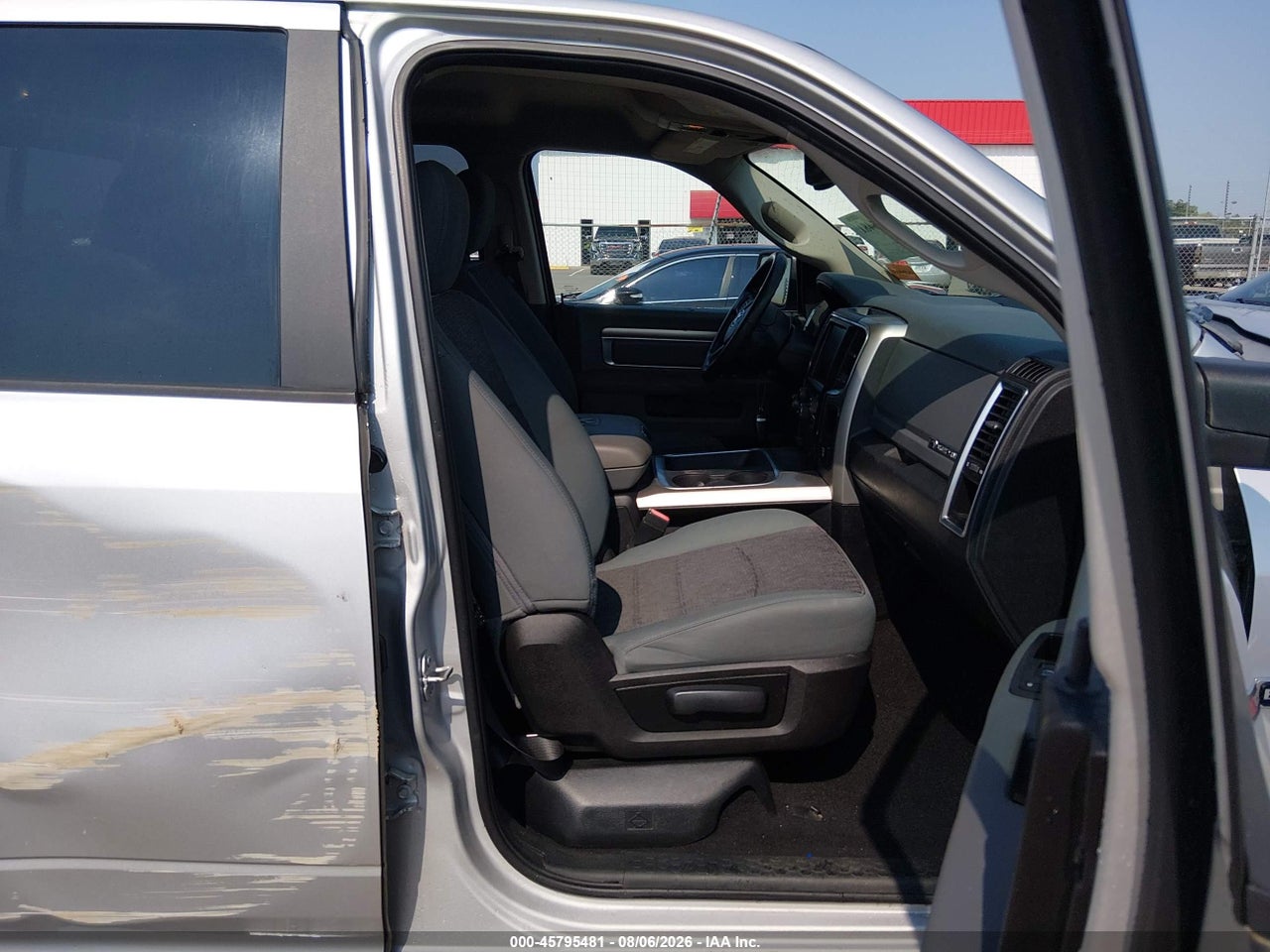 2017 RAM 1500 BIG HORN  4X4 5'7 BOX · 5/11