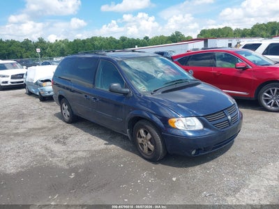 2D4GP44L05R****** · 2005 DODGE GRAND CARAVAN SXT