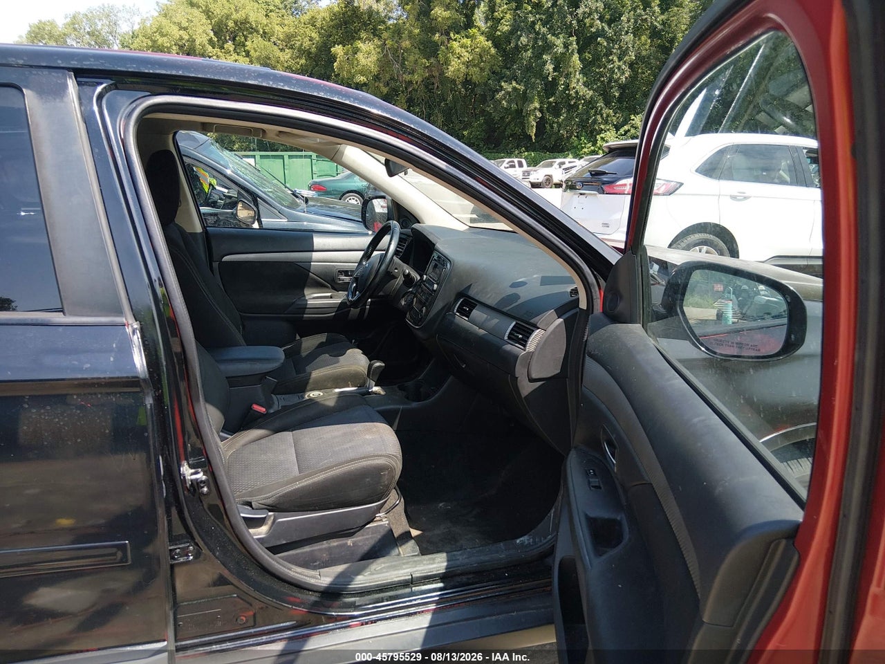 2016 MITSUBISHI OUTLANDER ES · 5/11