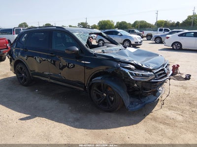 3VV8B7AX3RM****** · 2024 VOLKSWAGEN TIGUAN 2.0T SE R-LINE BLACK